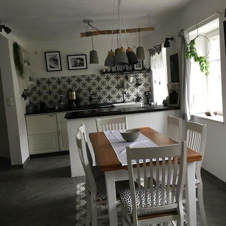 Haus Finchen - Alte Naeherei Hueckelhoven Ngoại thất bức ảnh
